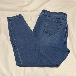 ⭐️Old Navy super skinny jeans  size 18 plus